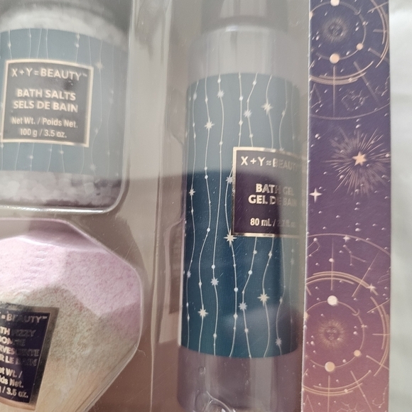 X+Y=Beauty Pamper Kit. New/Unopened - Picture 7 of 8